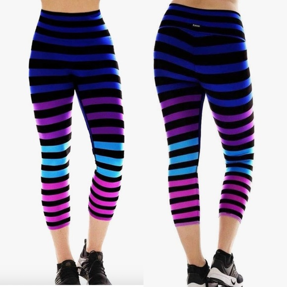 K-Deer Jamie Stripe Capri length Leggings size Small - Picture 1 of 10